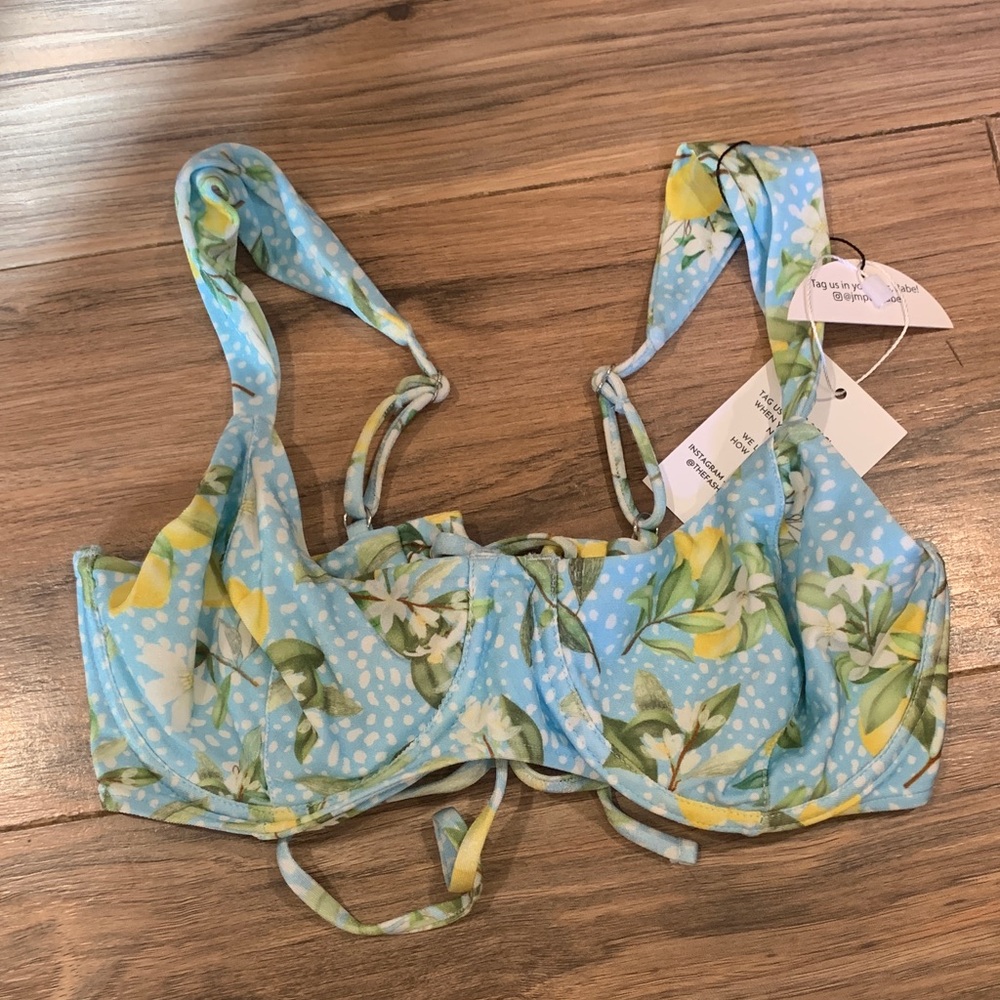 NWT Women's JMP The Label Main Squeeze Lemon Print Underwire Bikini Swimwear Top